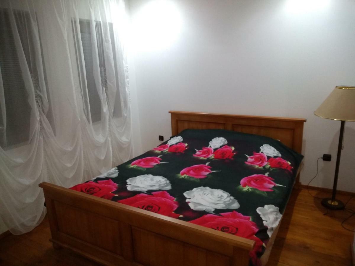Къща За Гости "Мечта" Lyutibrod Extérieur photo